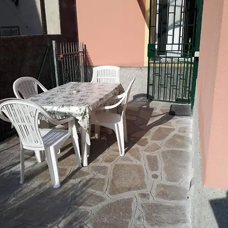 Apartamento In Mit Privatem Garten Moneglia